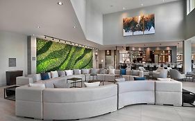 Westin Calgary Airport 4*